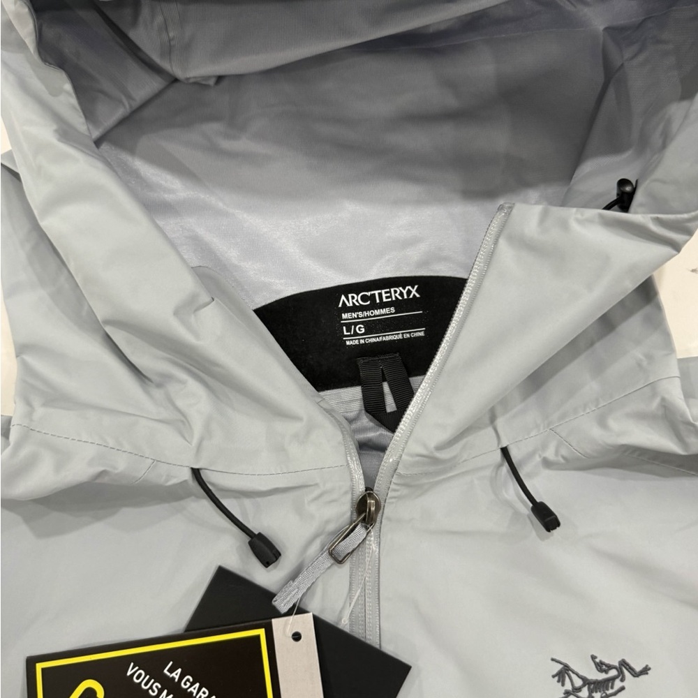 Arcteryx Beta LT Jacket Men’s Large - Picture 3 of 3